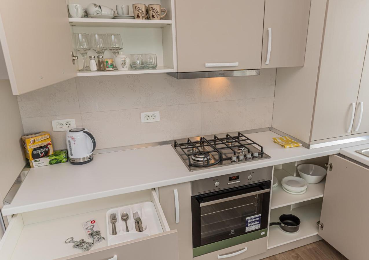 Coresi Modern Apartment Brasov Luaran gambar