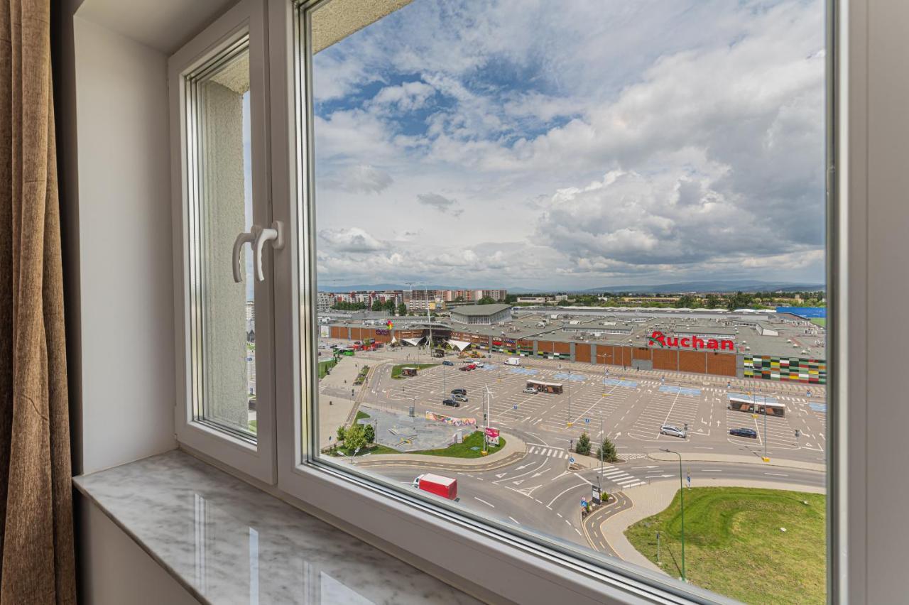 Coresi Modern Apartment Brasov Luaran gambar