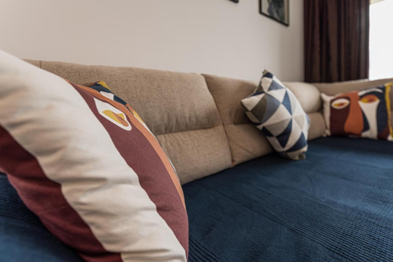 Coresi Modern Apartment Brasov Luaran gambar