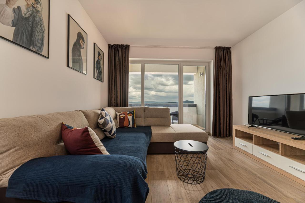 Coresi Modern Apartment Brasov Luaran gambar